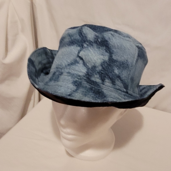 Bucket hat - Picture 3 of 5